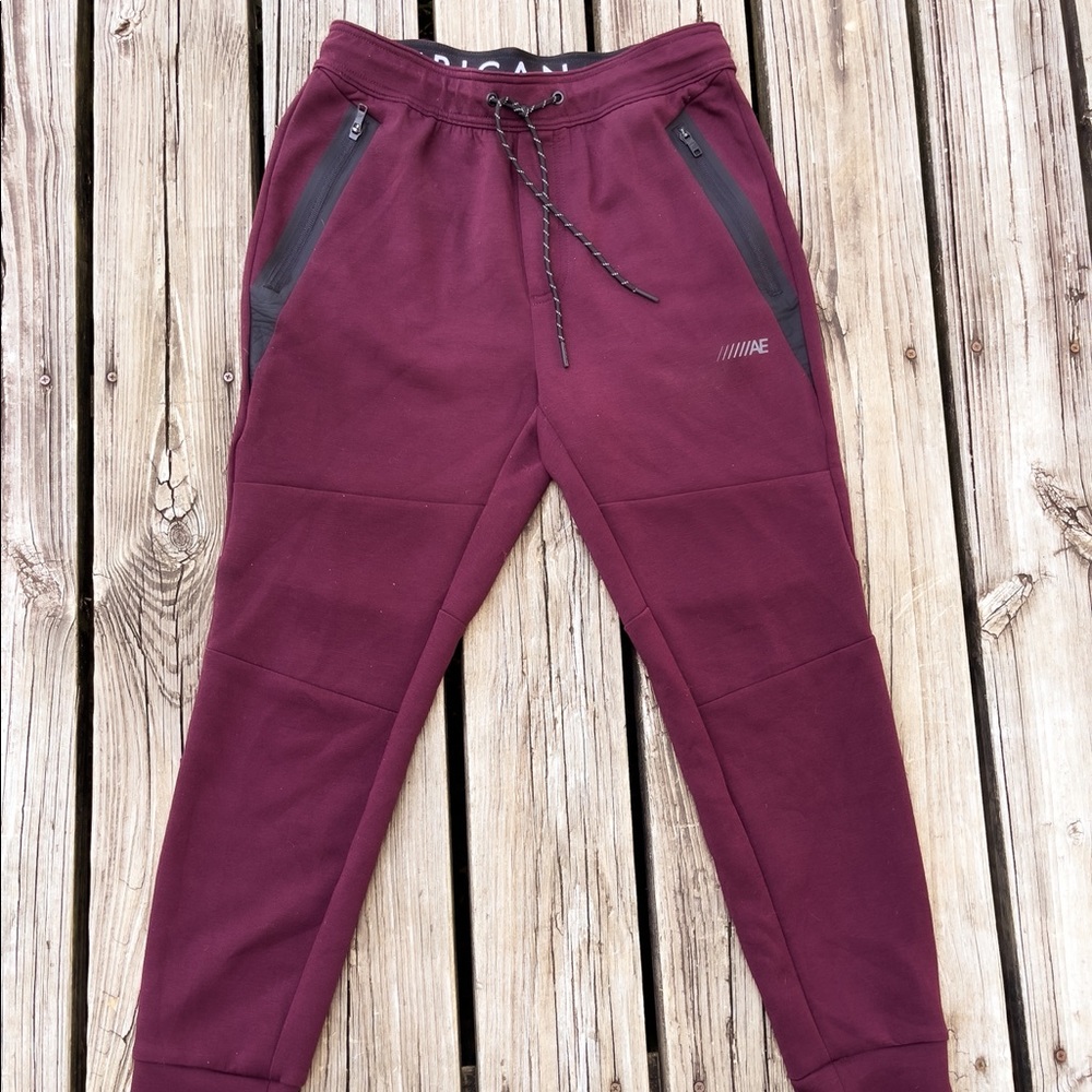 American eagle joggers